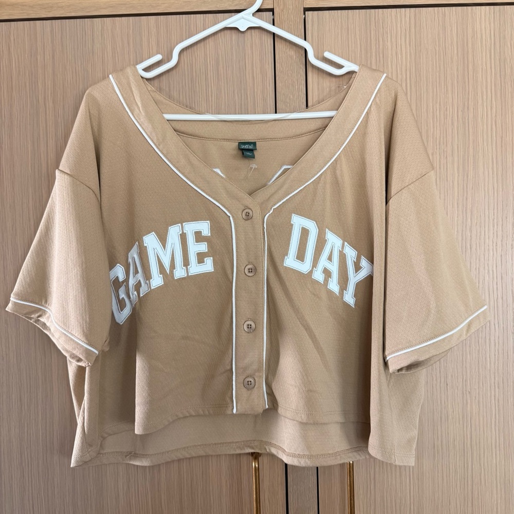 wild fable GAME DAY Cropped Baseball Top - Tan & White
